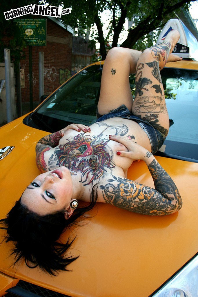 Tattooed Adahlia Crawls Around Nude On A Taxi Nextdoor Mania